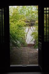 140402