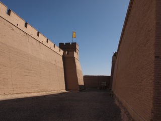 166851