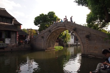 151644