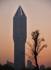 125307