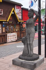 153089