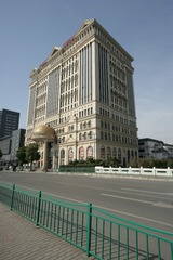212008