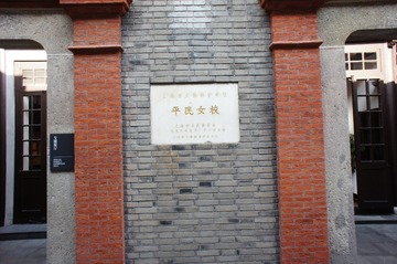 178608