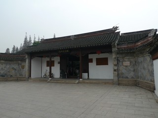 170058