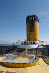 153353