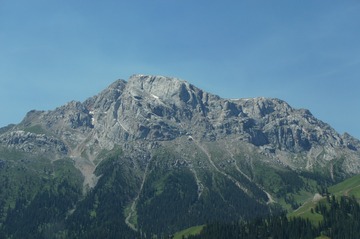 33672