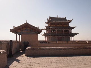 166863