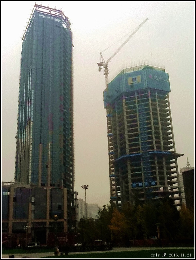 RXSD-02天府广场西南在建的领地中心
