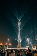 664352