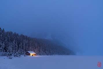 425923