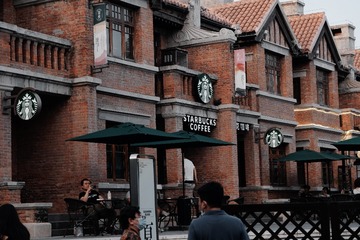 EB883D7A-6723-4850-817C-56737009EF9D/L0/001