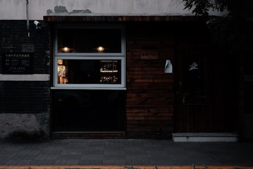 17B39923-87B7-494F-9FA3-5CF04EC4827B/L0/001