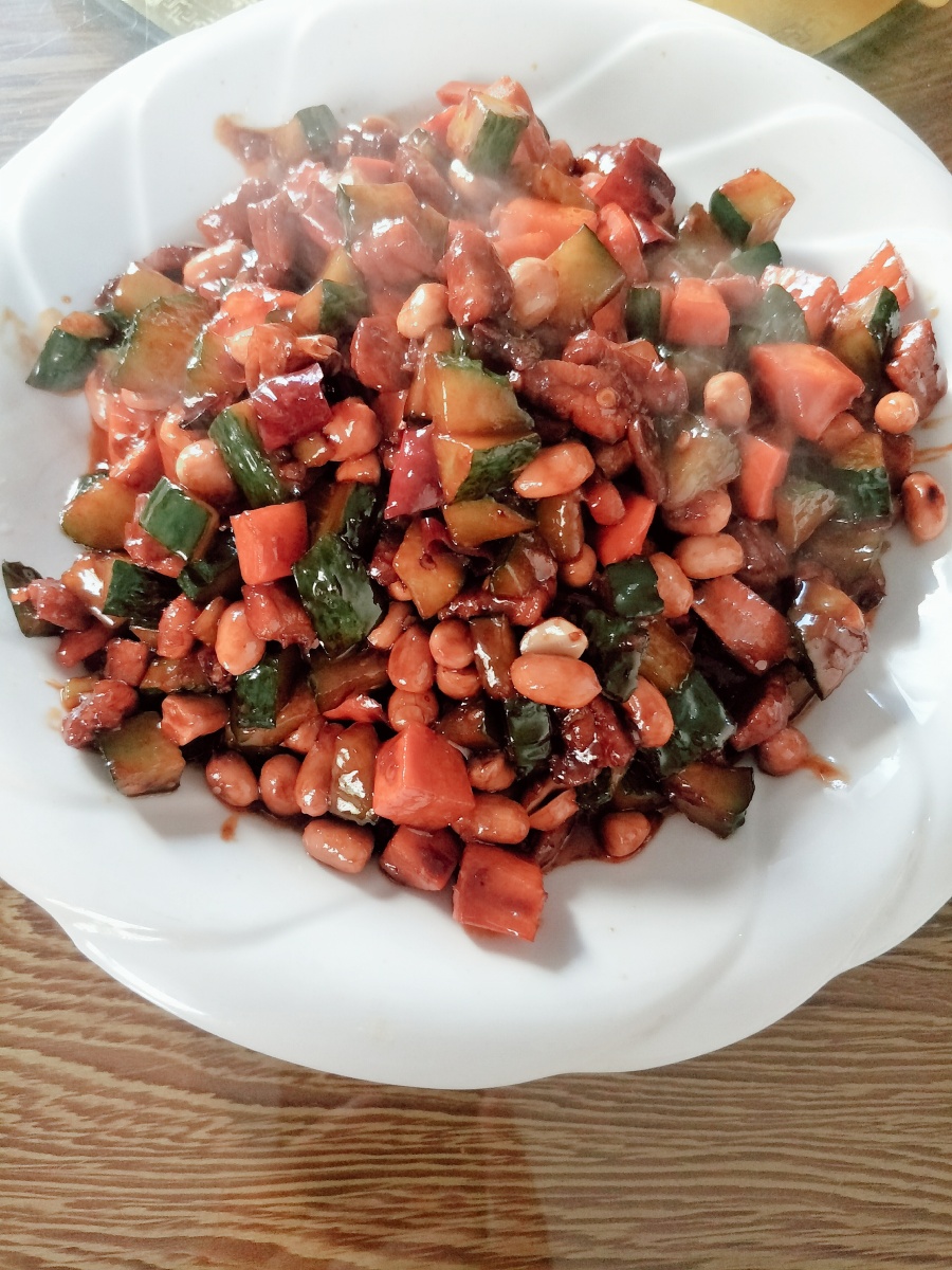 东北小菜红包肉丁红烧肉炖干豆角糖熏鸡架