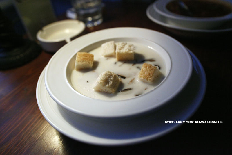 牛奶蘑菇汤 - 绿茶的味道