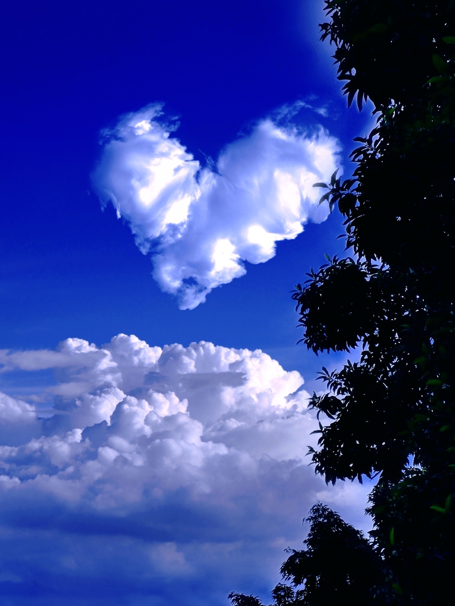 爱心云彩 - 恒恩 - 图虫