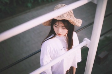 001