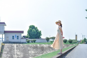 001