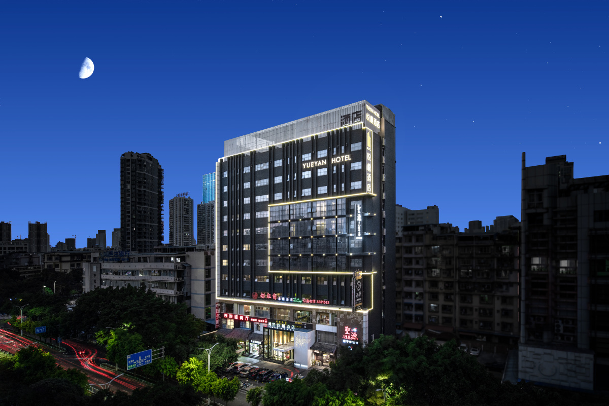 商业摄影案例酒店外立面拍摄,按客户要求换掉天空 - 哼哼复叽叽