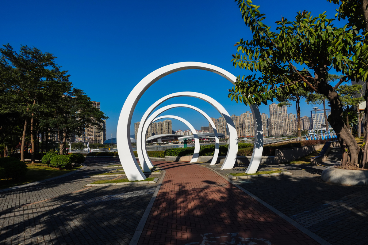 海沧湖畔城市景观