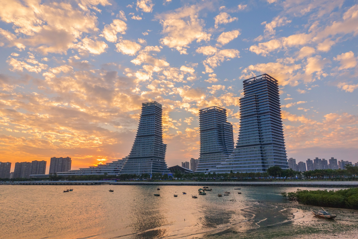 厦门中心海沧湾夕照