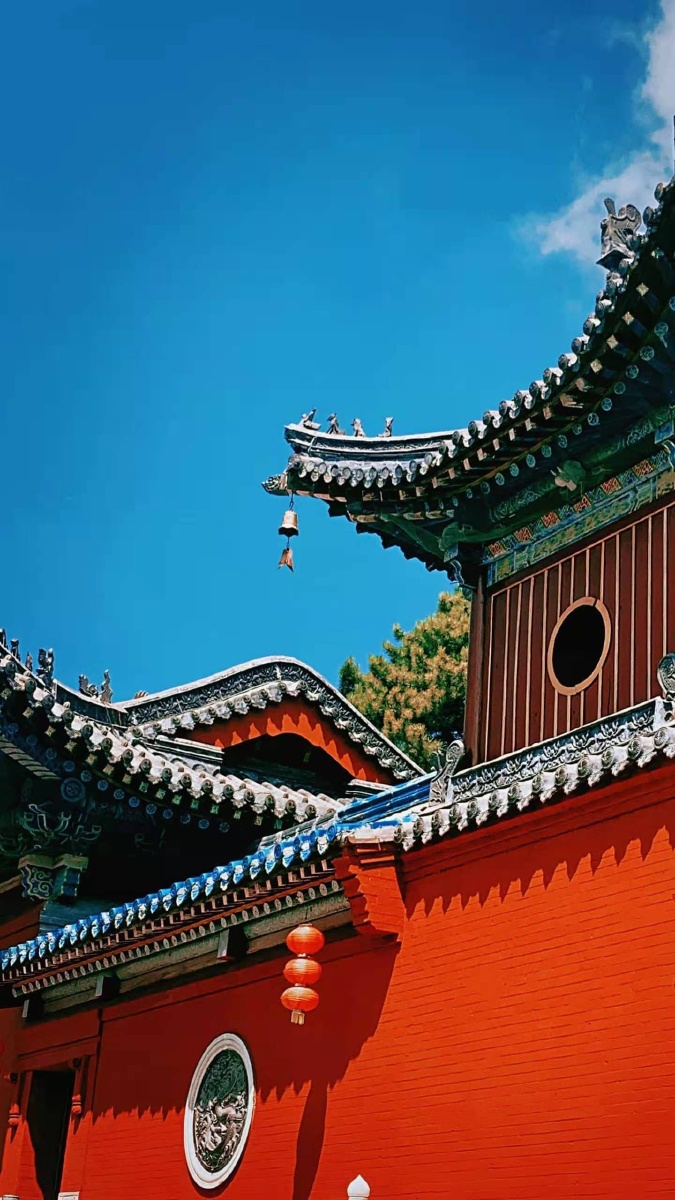 屋檐- qunny007 - 图虫