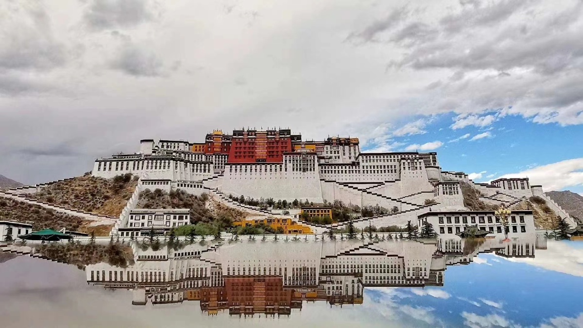 神秘而神奇的布达拉宫