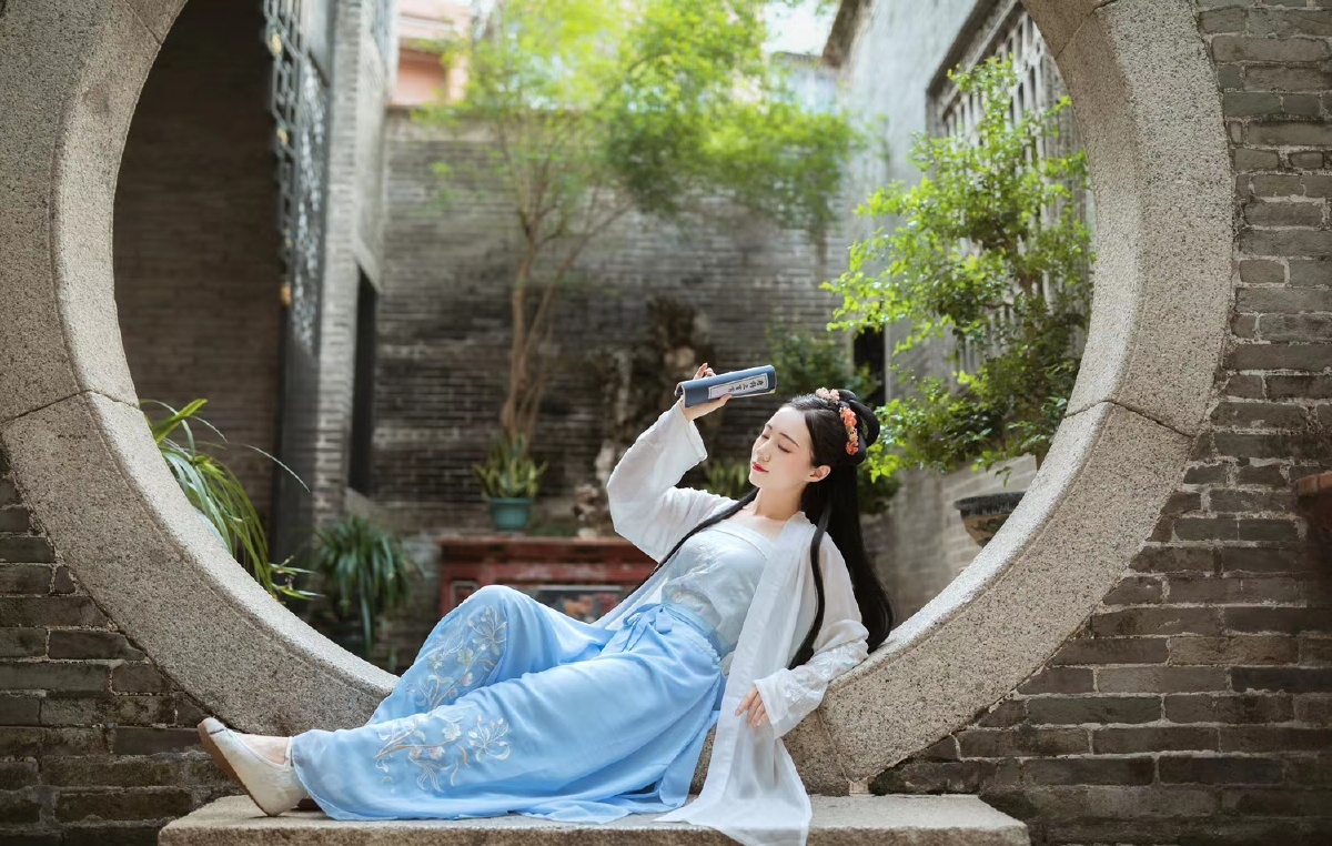 汉服写真小姐姐唯美古风摄影