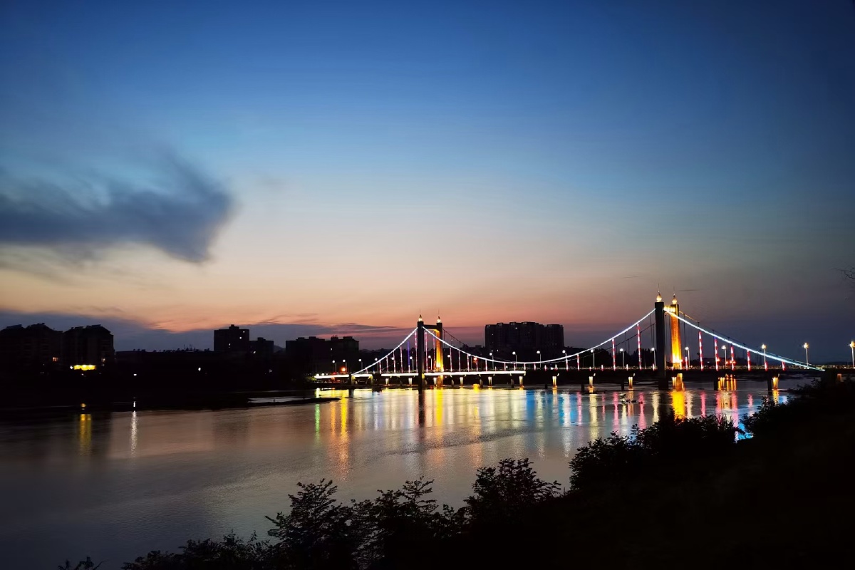 大别山举水河东门大桥