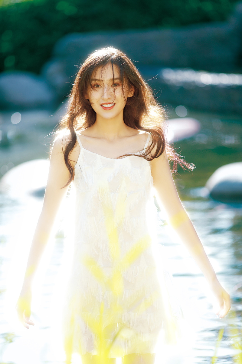 发光少女唯美写真