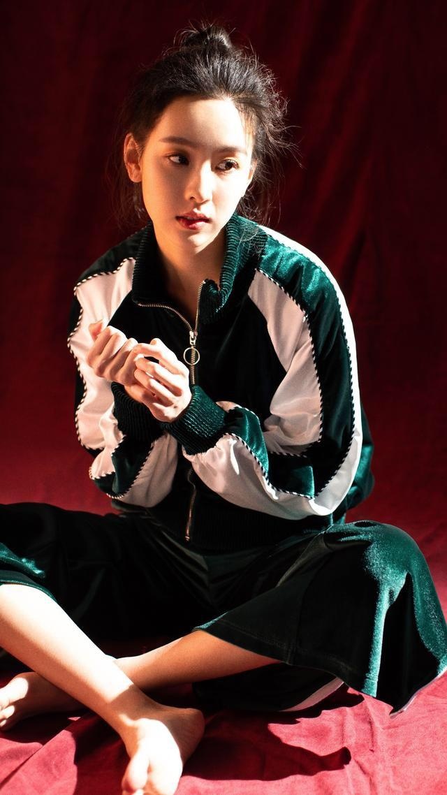 女神陈都灵气质潮流美图欣赏