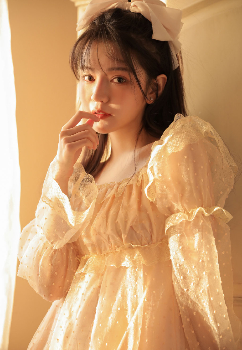 梦幻公主裙美少女复古色调