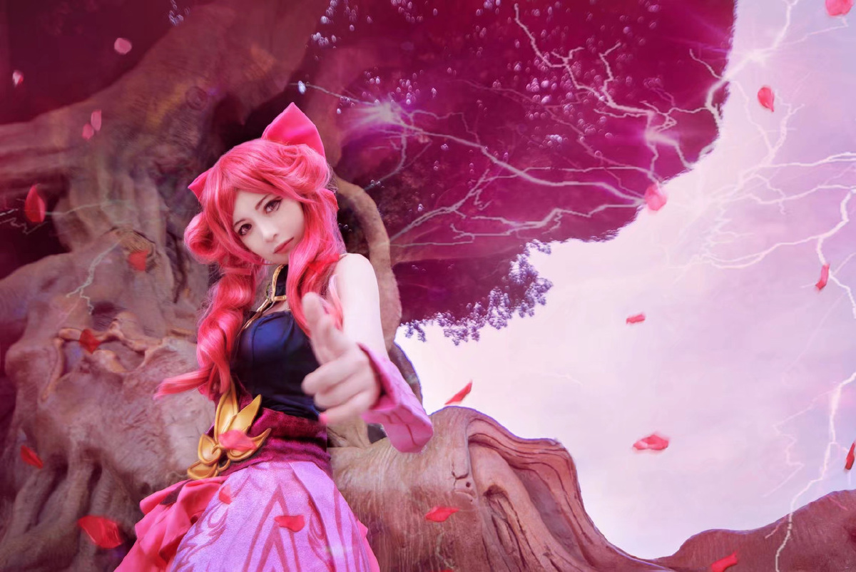 王者荣耀孙尚香蔷薇恋人cosplay