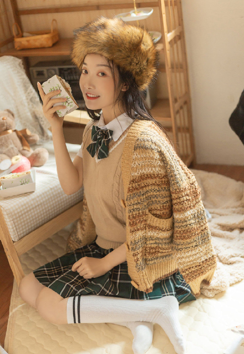 可爱清纯靓丽妹子居家美拍