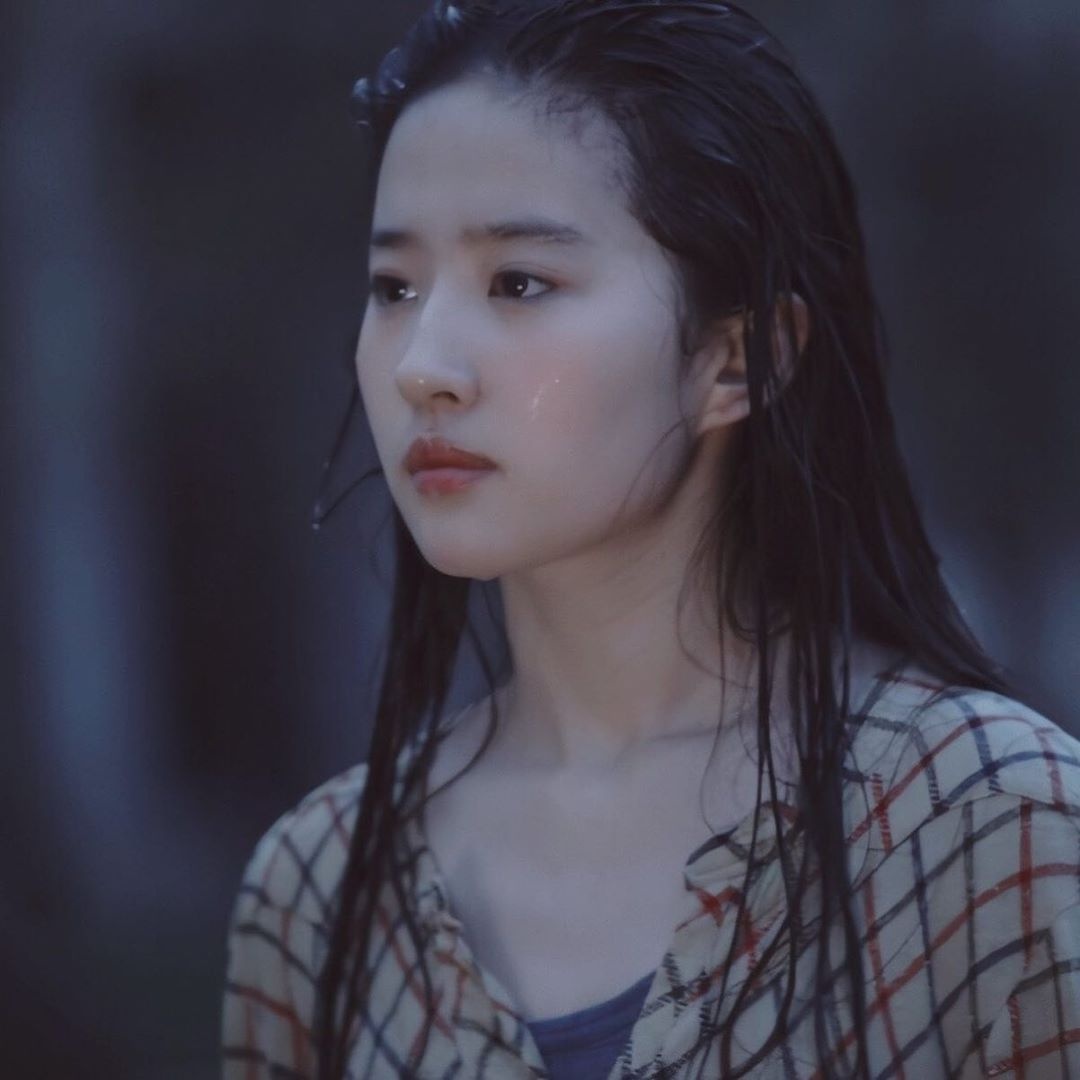 看清刘亦菲年轻时照片我才知道什么是神仙姐姐