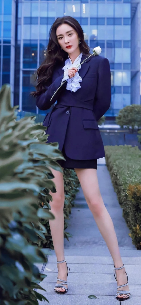 明星壁纸丨杨幂写真壁纸丨手机壁纸