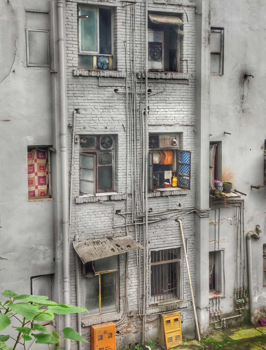 老楼窗户