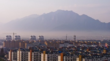 杨月春  小城晨曦