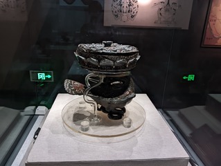 29004