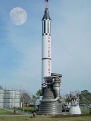 423066
