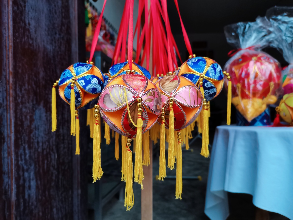 壮乡姑娘和绣球