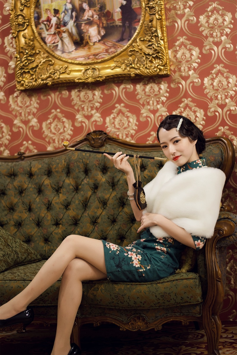 旗袍风情万种是旗袍的灵魂
