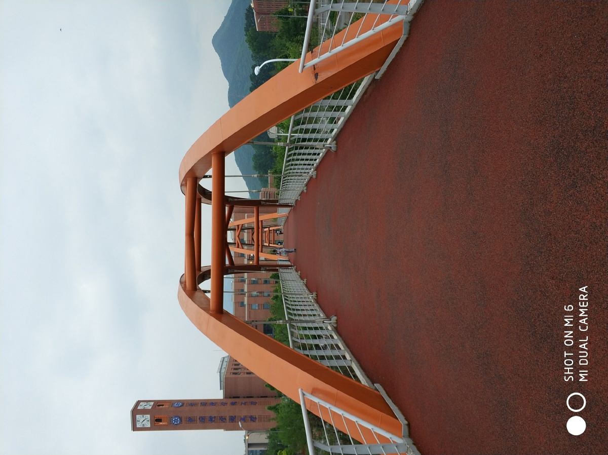 跃动的国科大桥,连接了果壳东西校区