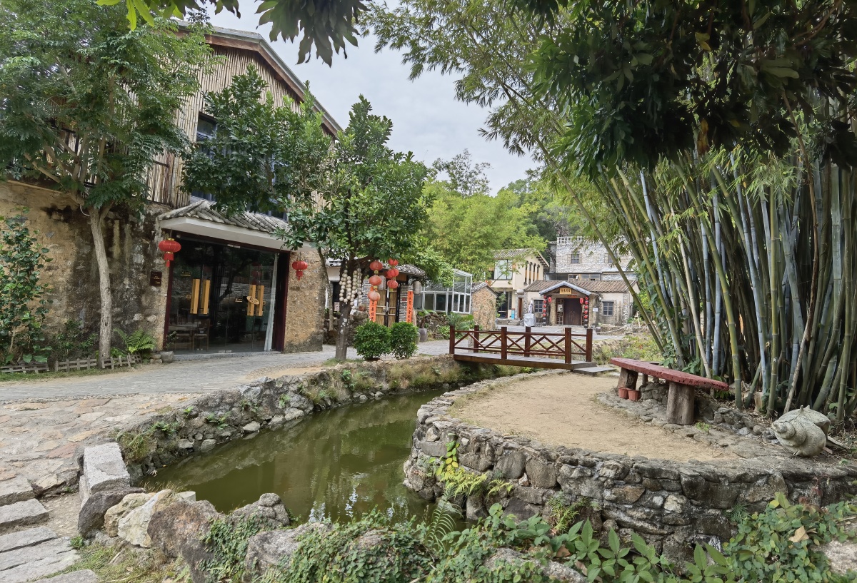 谷寮村曾是南宋海上丝绸之路重要补给点村内错落分布着广府特色民宿群