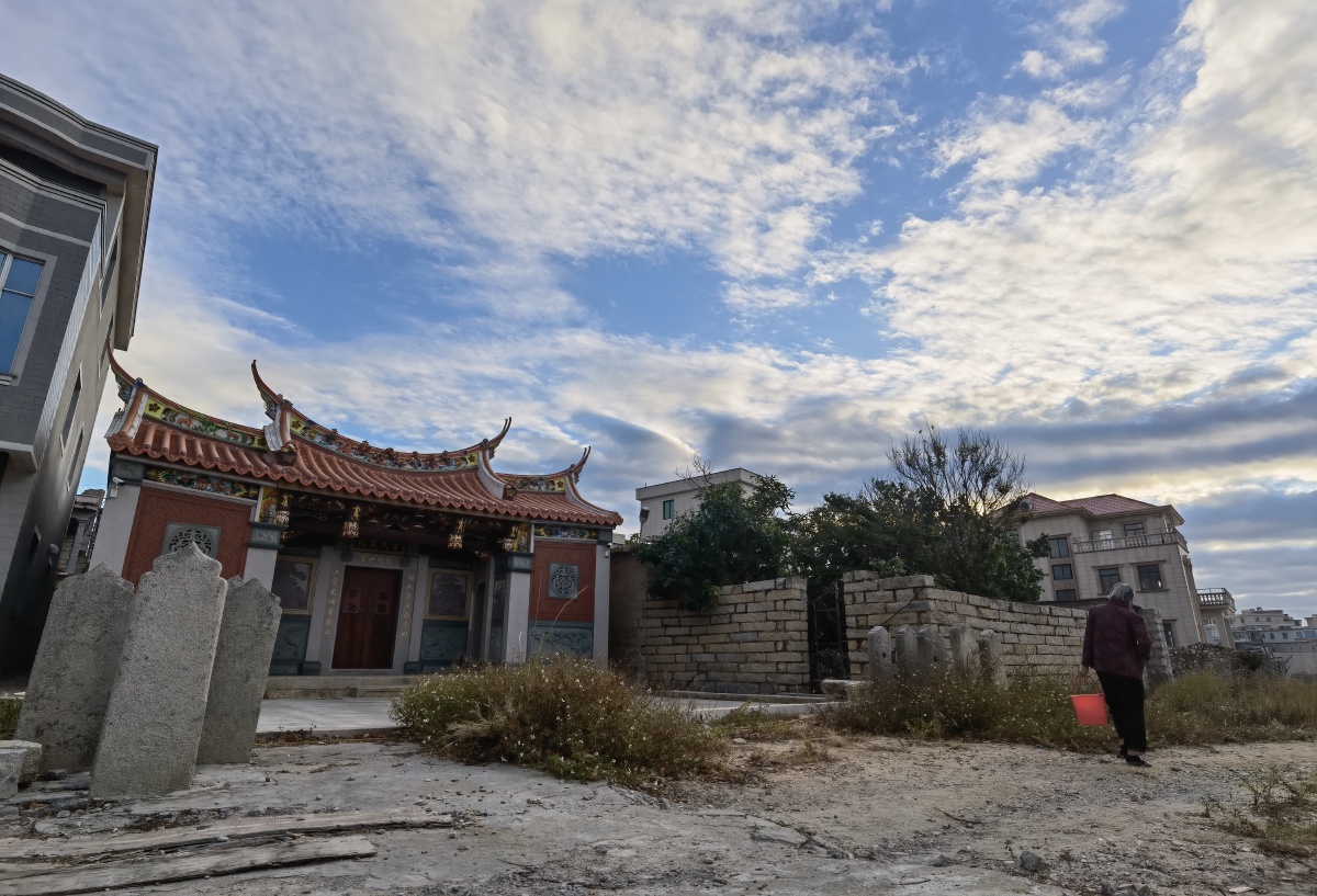 惠安县张坂镇浮山村与台湾海峡仅一水之隔