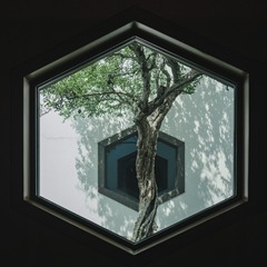 1303720