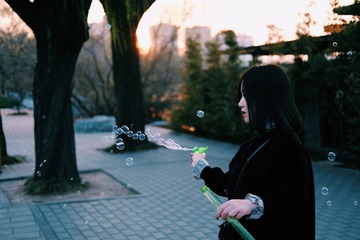 001