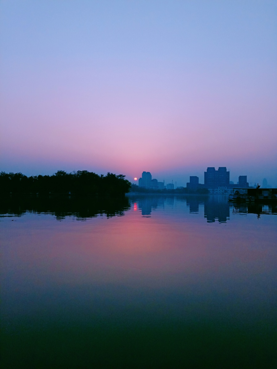 当一个人情绪低落的时候,他会格外不犊慈章