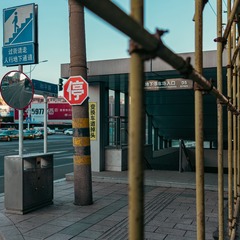 001