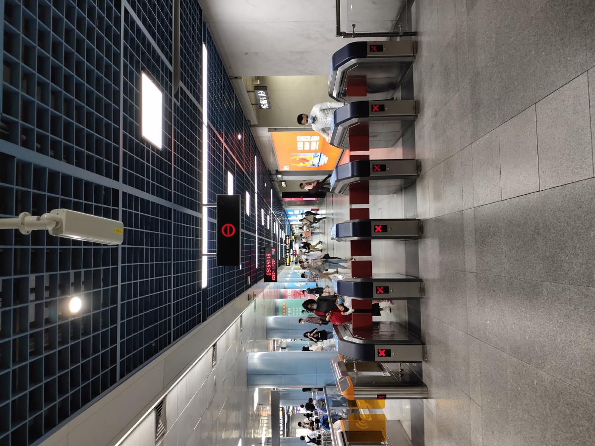 广州体育西地铁