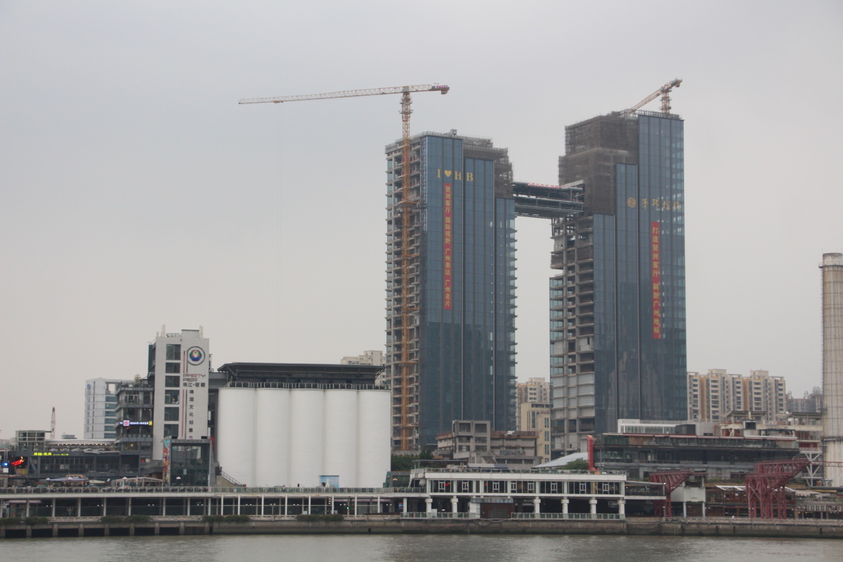 广州百米空中连廊琶洲客厅为城市封面再添新地标